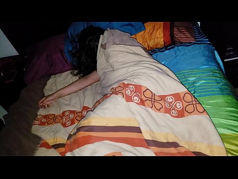 ❤️ Anak tiri berating ibu tiriné enom nalika dheweke turu. ❤ Porno fb ing pornojv.robosexshop.ru ❤